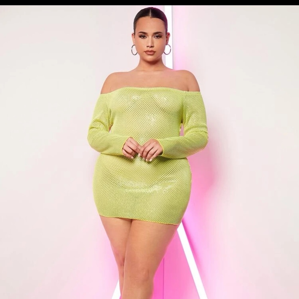 Off shoulders mesh bodycon dress